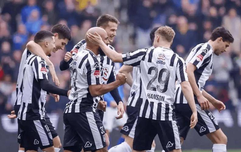 且主场拼抢, 配合中场核