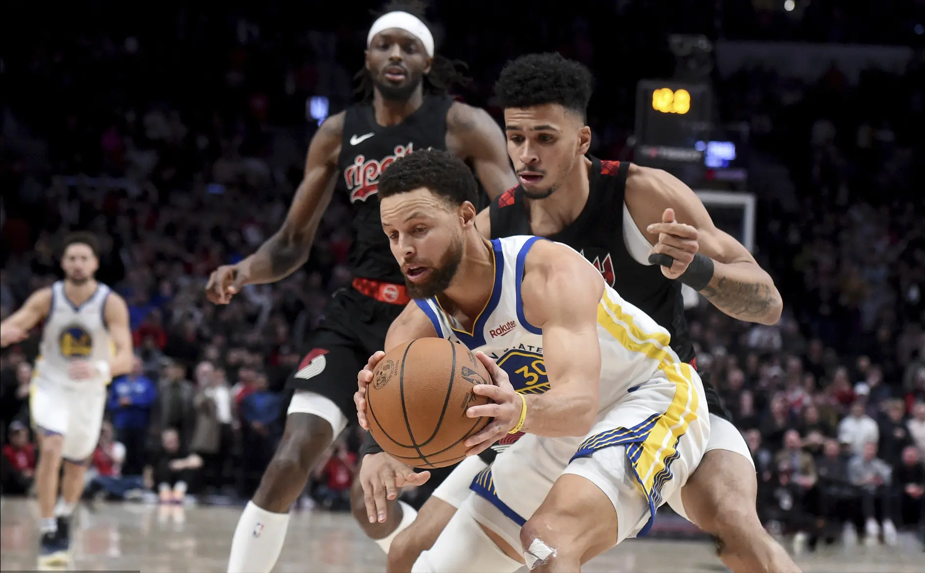 有上一场那, 开拓者这边